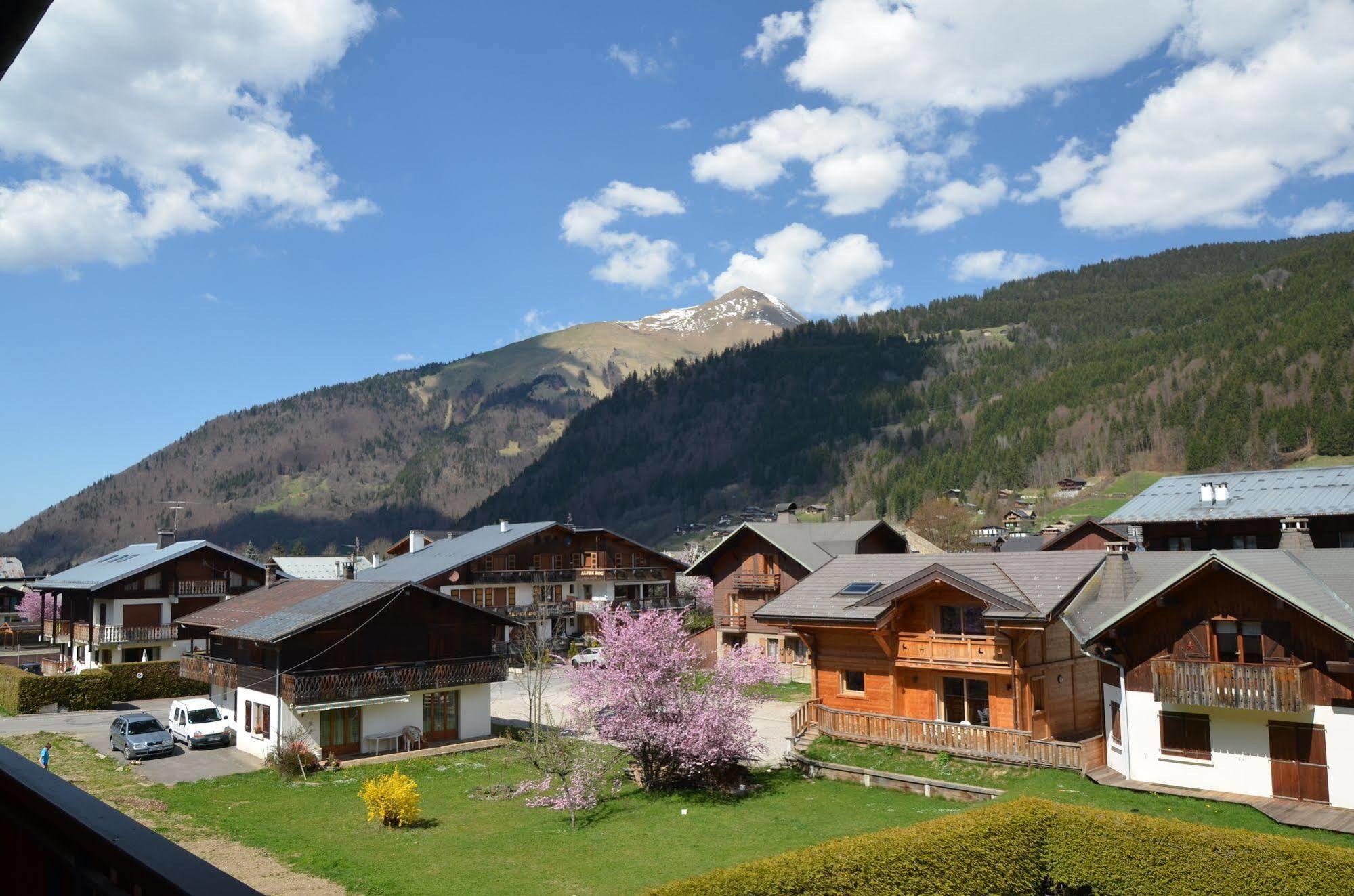 Hotel Les Bruyeres Morzine Exterior foto